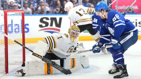 Boston Bruins goalie Jeremy Swayman and Toronto Maple Leafs right wing William Nylander