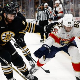 How Bruins’ Jim Montgomery Handled Question About Game 3 Officiating