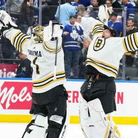 Boston Bruins goalie Jeremy Swayman, Linus Ullmark