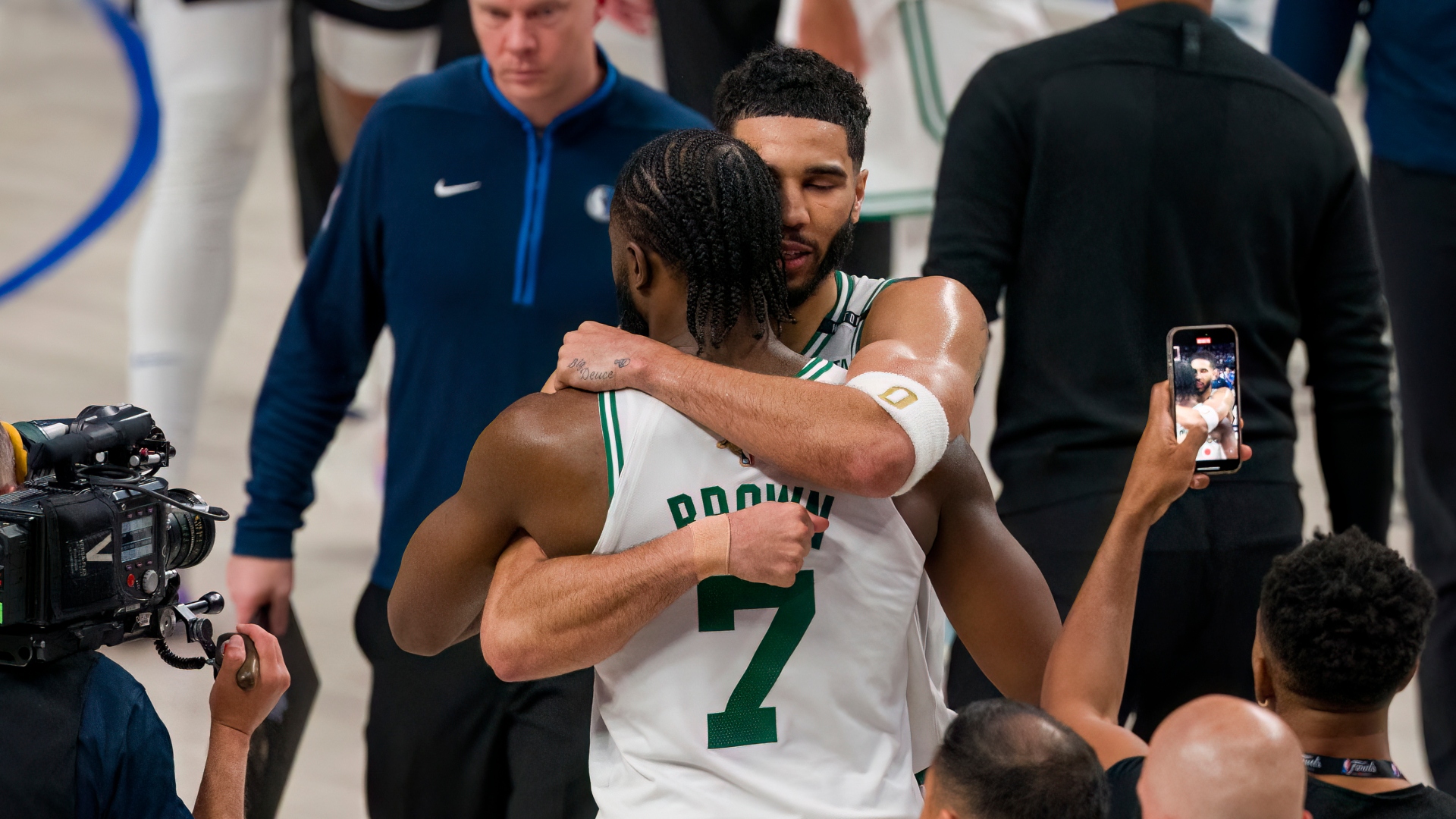 Celtics Stars Send Message To Team Before Potential Clincher