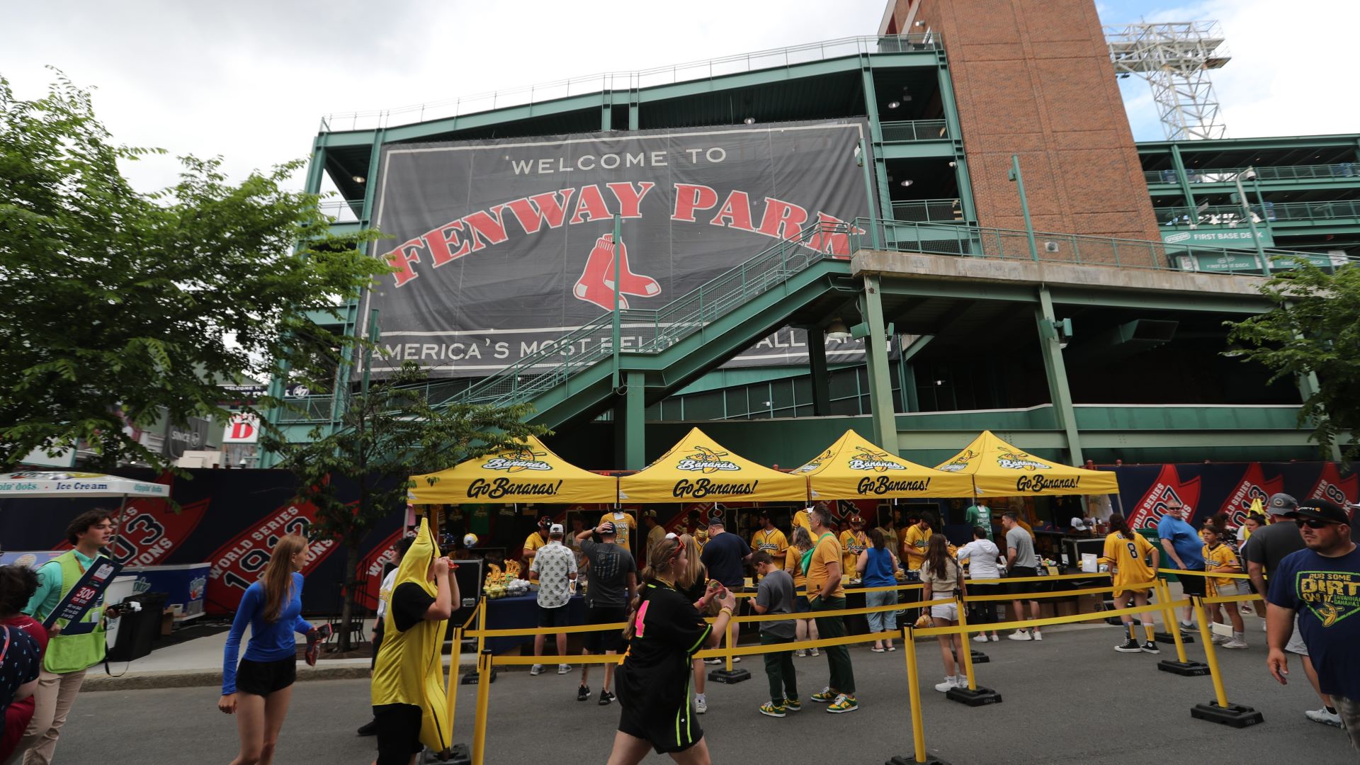 Five Takeaways As Savannah Bananas Energize Fenway Park