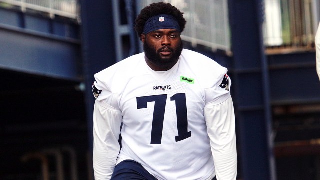 Patriots offensive lineman Mike Onwenu