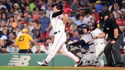 Boston Red Sox outfielder Rob Refsnyder