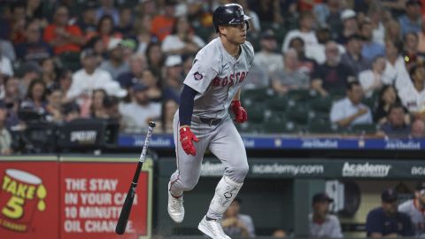 Boston Red Sox outfielder Rob Refsnyder