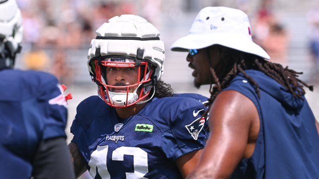 New England Patriots linebacker Steele Chambers and inside linebackers coach Dont'a Hightower