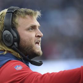 Washington Huskies defensive coordinator Steve Belichick