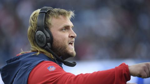 Washington Huskies defensive coordinator Steve Belichick