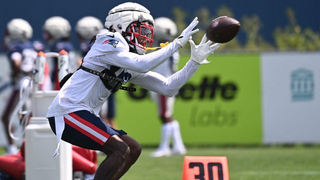 Los Angeles Chargers wide receiver Jalen Reagor