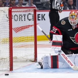 Ottawa Senators goalie Linus Ullmark