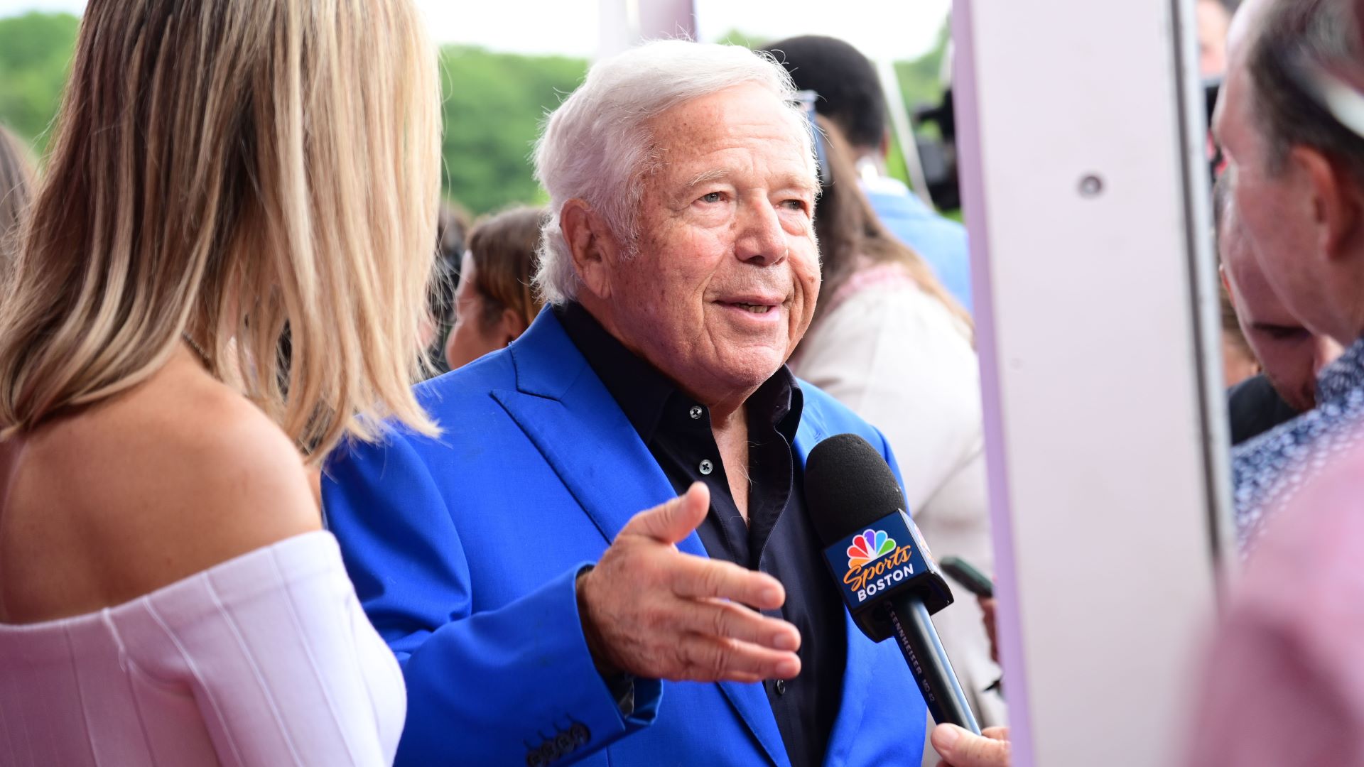 Robert Kraft admits he wants to replace Bill Belichick