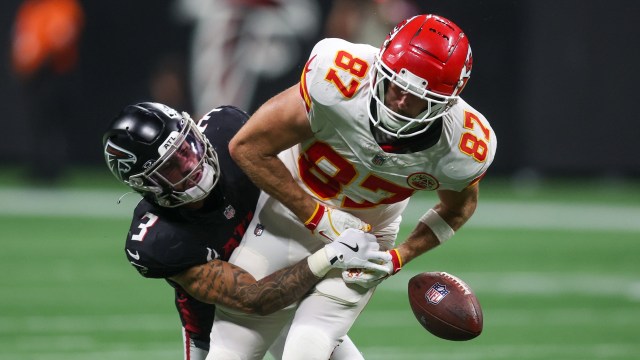 Atlanta Falcons safety Jessie Bates III, Kansas City Chiefs tight end Travis Kelce