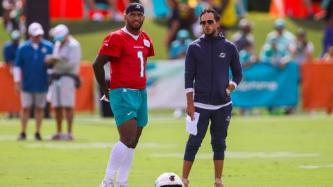 Miami Dolphins quarterback Tua Tagovailoa and head coach Mike McDaniel