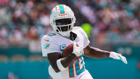 Miami Dolphins wide receiver Tyreek Hill