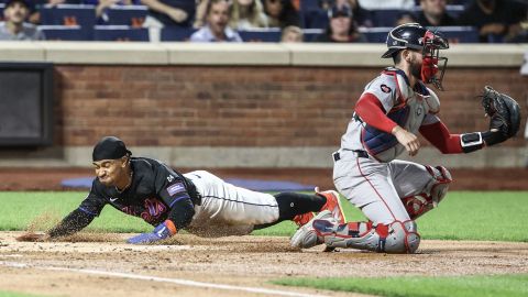 New York Mets shortstop Francisco Lindor and Boston Red Sox catcher Connor Wong