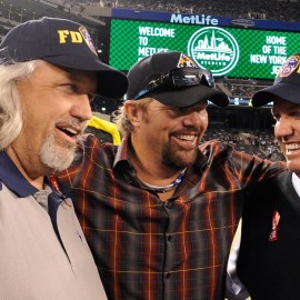 Former NFL coaches Rex Ryan, Rob Ryan, singer Toby Keith