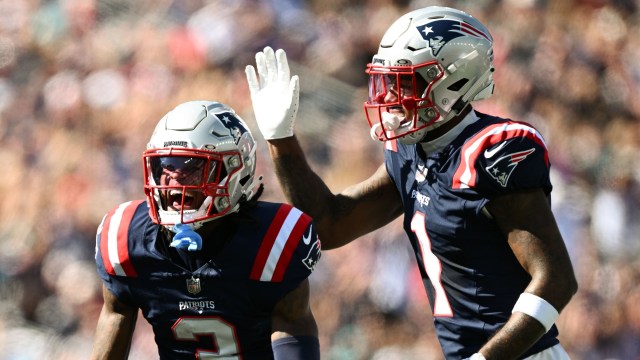 New England Patriots wide receivers DeMario Douglas and Ja'Lynn Polk