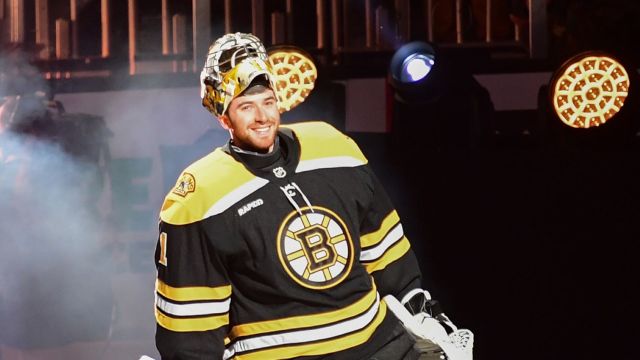 Boston Bruins goalie Jeremy Swayman