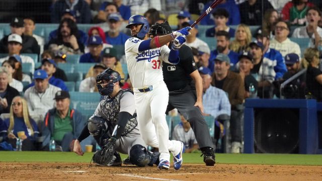 Los Angeles Dodgers outfielder Teoscar Hernández