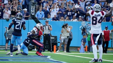 New England Patriots running back Rhamondre Stevenson and Tennessee Titans cornerback Darrell Baker Jr.