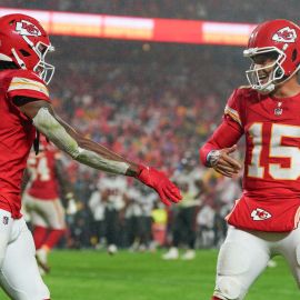 Kansas City Chiefs wide receiver DeAndre Hopkins and quarterback Patrick Mahomes