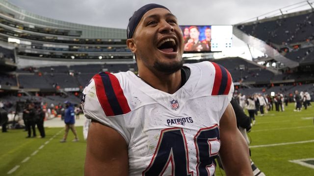 New England Patriots linebacker Jahlani Tavai