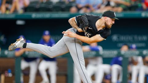 Chicago White Sox starting pitcher Garrett Crochet