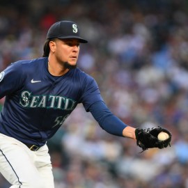 Seattle Mariners pitcher Luis Castillo