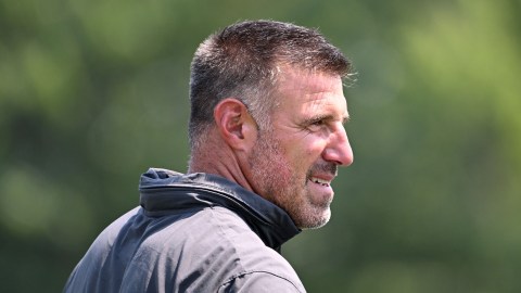 Cleveland Browns advisor Mike Vrabel