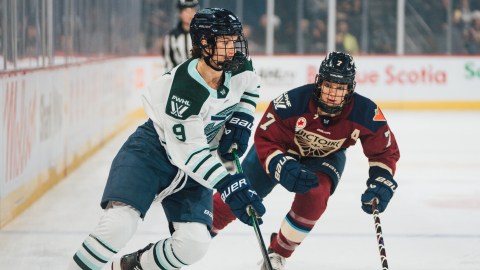 Boston Fleet forward Sophie Shirley and Montreal Victoire forward Laura Stacey