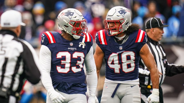 New England Patriots linebackers Jahlani Tavai and Anfernee Jennings