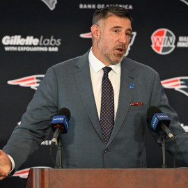 New England Patriots head coach Mike Vrabel