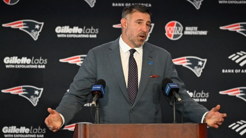 New England Patriots head coach Mike Vrabel