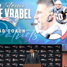 New England Patriots head coach Mike Vrabel