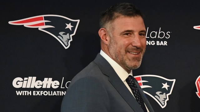 New England Patriots head coach Mike Vrabel