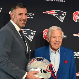 New England Patriots head coach Mike Vrabel, owner Robert Kraft