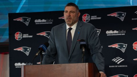 New England Patriots head coach Mike Vrabel