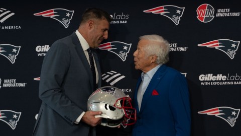 New England Patriots head coach Mike Vrabel, owner Robert Kraft