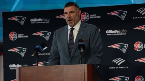 New England Patriots head coach Mike Vrabel