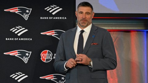 New England Patriots head coach Mike Vrabel