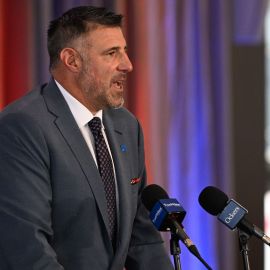 New England Patriots head coach Mike Vrabel