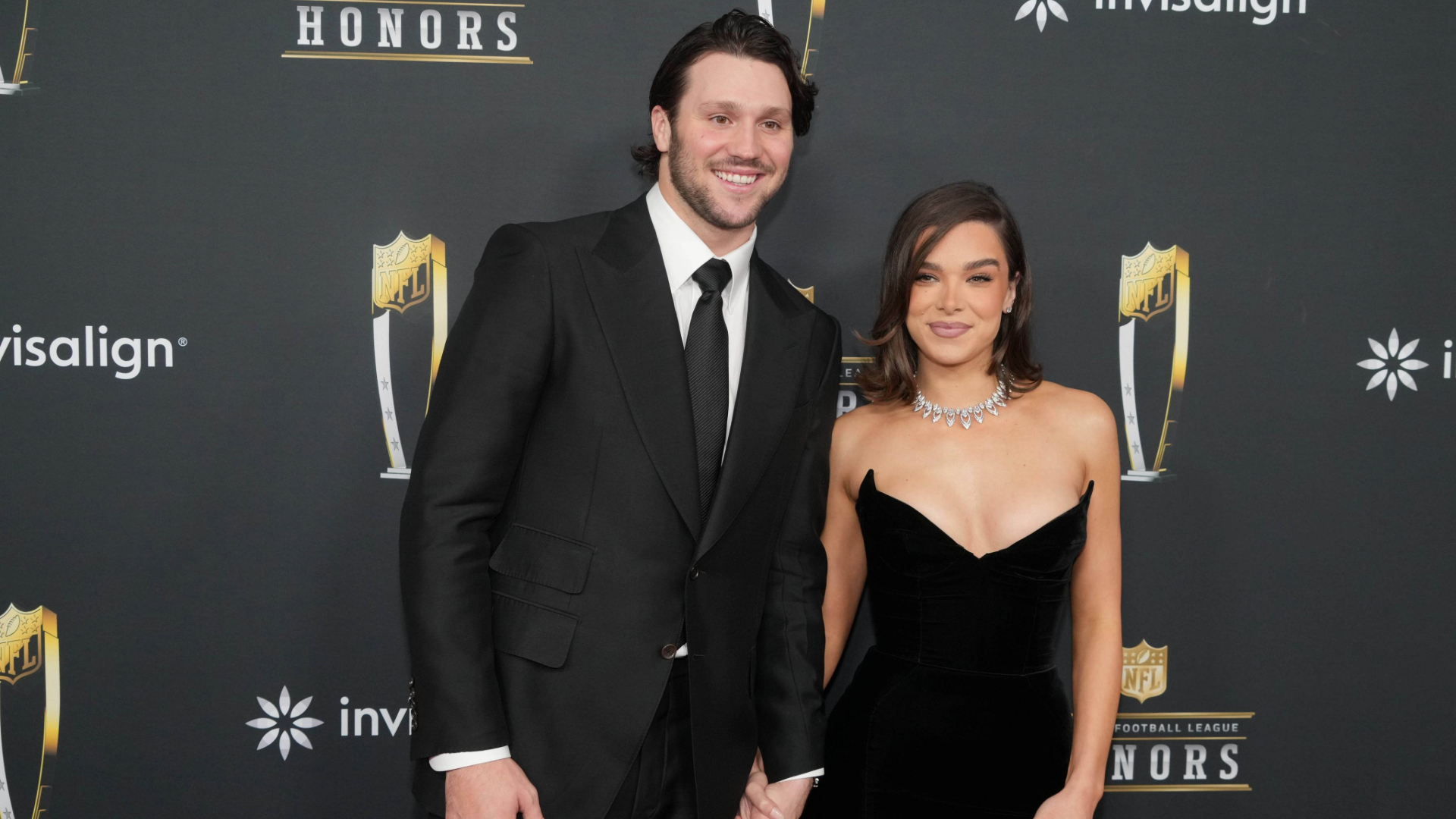 Josh Allen's Fiancée Hailee Steinfeld Fires Savage Shot At Patriots